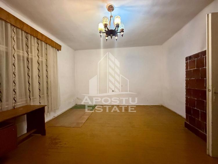 Casa cu garaj de vanzare, teren 739mp, zona Modern Lorena - Timisoara