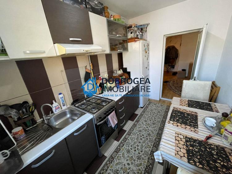 ZONA BIG- 2 CAMERE DECOMANDAT,50 MP.