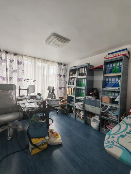 Apartament cu 4 camere, decomandat, 75 mp, zona Parcul Teilor