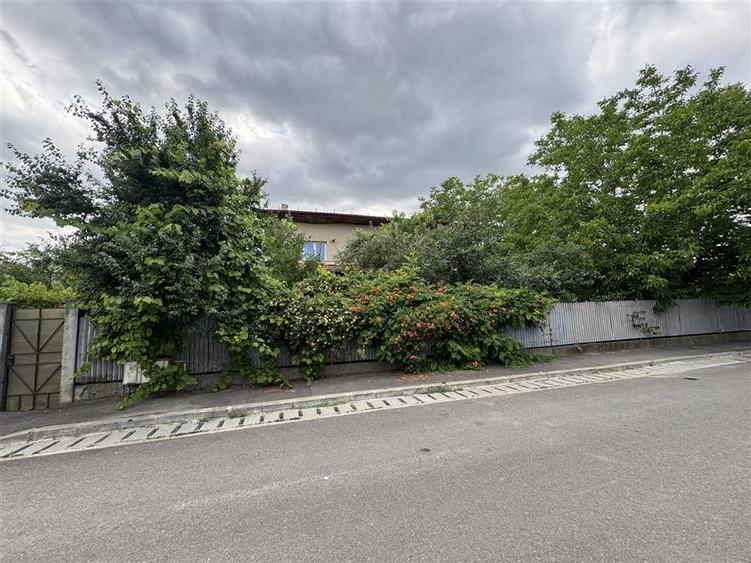 VANZARE VILA BRAGADIRU SOSEAUA ALEXANDRIEI S+1+M TEREN 1000 mp