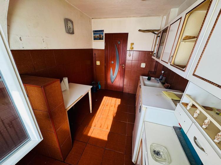 3 camere, zona Hotel Traian in Exclusivitate Red Line Imobiliare, Comision 0%
