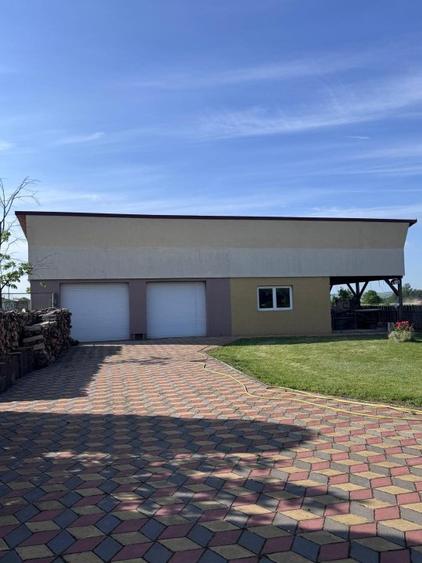 Casa individuala, teren 2500mp, Siret