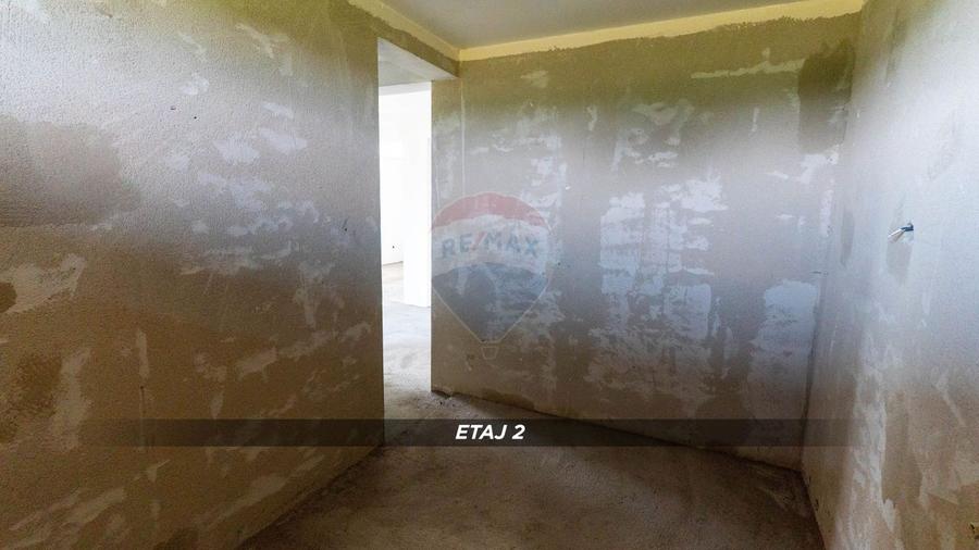 Casă noua de vanzare in Miresu Mare langa centrul de echitatie