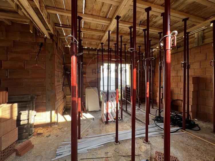 Casă tip duplex cu curte proprie și loc de parcare Popesti-Leordeni