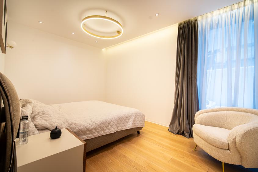 APARTAMENT MOBILAT 4 CAMERE - PIATA CHARLES DE GAULLE - COMISION 0%