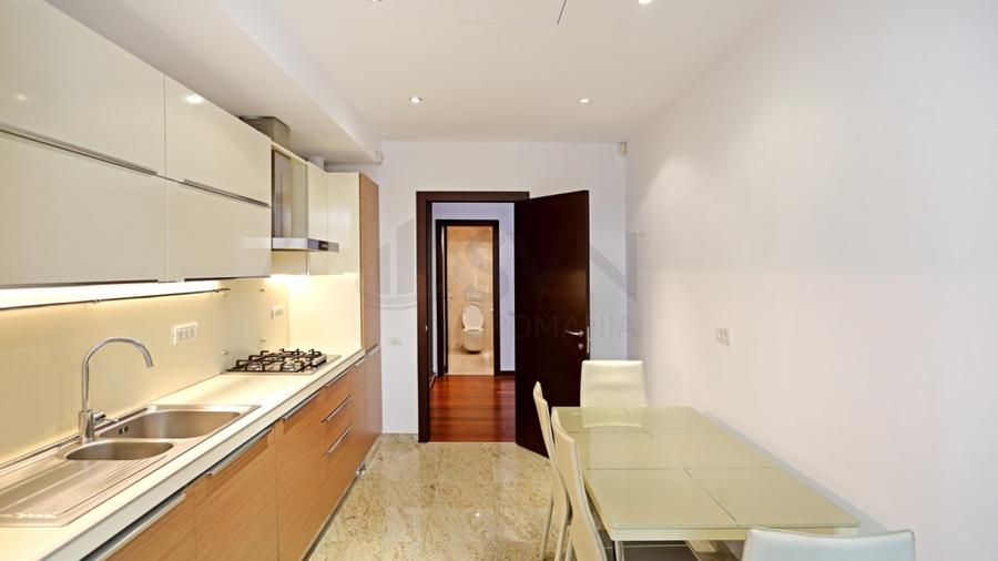 REA1015525 Apartament 3 camere Zona Primaverii