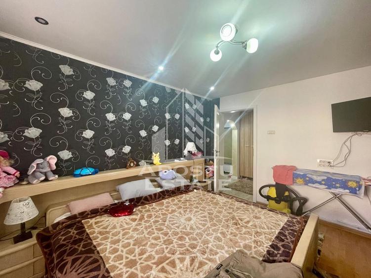 Apartament 3 camere -  zona Uta