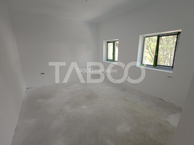 Casa spatioasa - aer curat si priveliste spre munti - teren 1203 mp - 20