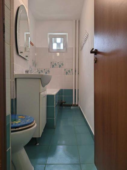 Apartament cu Centrala Proprie Bloc Izolat
