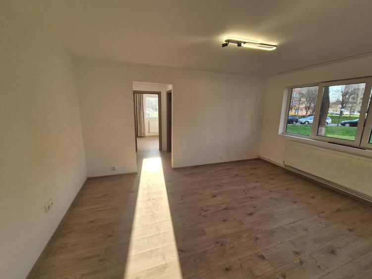 Vand 2 camere Micro 1
