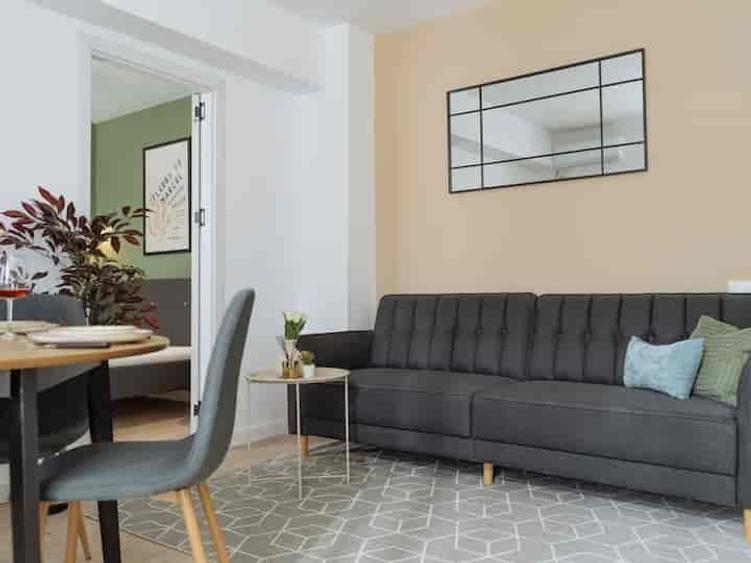 Apartament 2 camere / Blocul Dalles /Afacere la cheie !! 2 camere