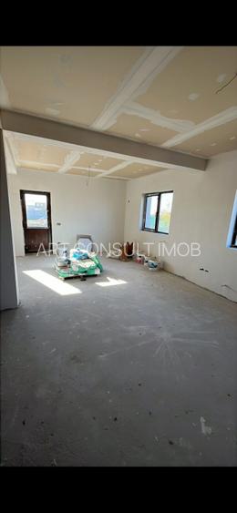 Casa la gri | Berceni | 16 Panouri | 4 Camere | Curte 320 mp | An 2018 - 5