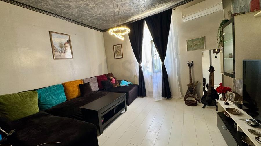 REA1029043 Apartament in Vila l Strada Petru Rares