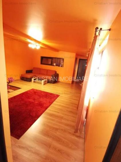 200mp utili Vila 5 cam zona Piata Saraca, 300mp teren cu 15m deschidere - 2