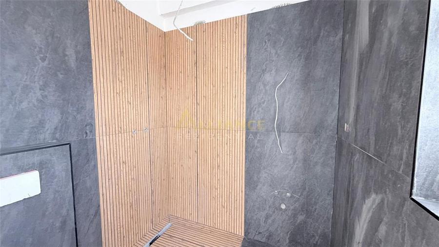 Casa Individuala - 4 camere - 2 bai - 450mp teren