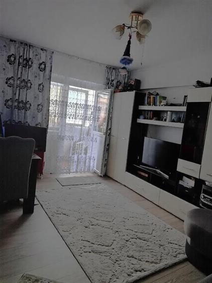 Ap 3 camere Radu Negru conf.1 decomandat, Renovat