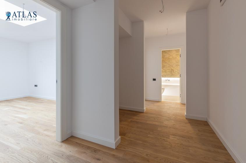 Apartament 3 camere, P+3, centru, zona de case, bloc 2025