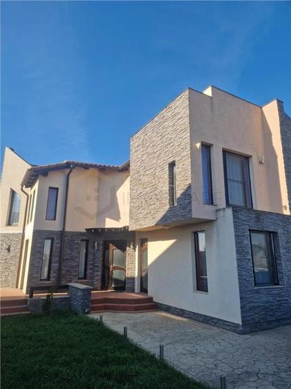 CASA INDIVIDUALA - ZONA LIDL - 224 MP UTILI - TOATE UTILITATILE