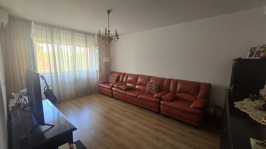 DRISTOR-3 camere, 2 bai, dec, amenajate, bloc 1985, 139.000euro