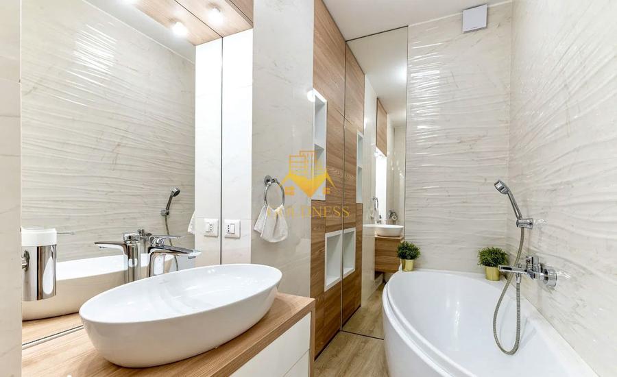 5 camere,modern,garaj, bloc nou zona Centrala, Platinia, Usamv,Motilor