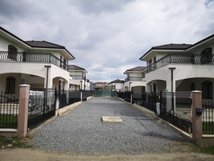 Casa 4 camere 158mp utili in Dezmir, plus garaj