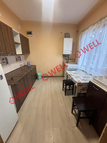 De închiriat apartament într-o casă în Târgu Secuiesc, pe strada Kossuth Lajos!