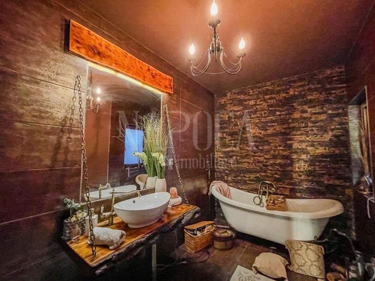 Casa 4 camere de vanzare in Floresti