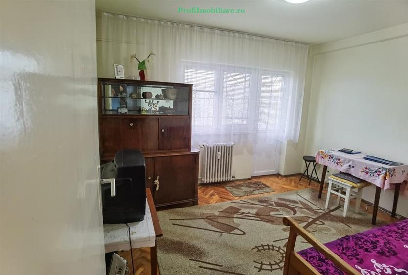Apartament 3 camere pe centru Podgoria