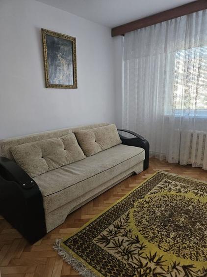 2 camere, zona Spitalul Judetean