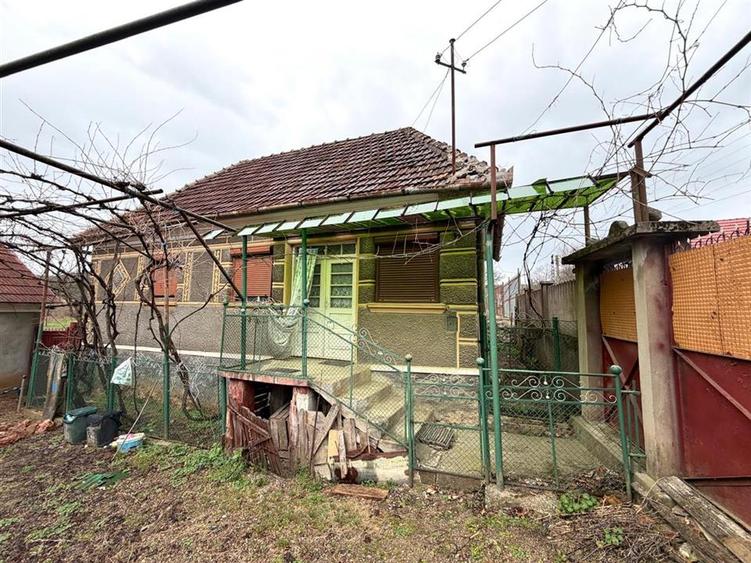 CASA CU TEREN 2846 MP | COMUNA ASTILEU | SAT CALATEA