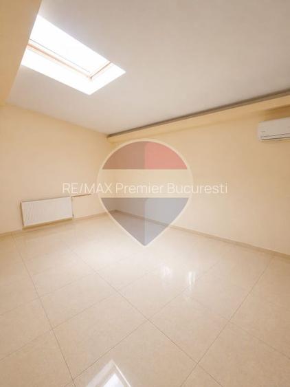 Casă / Vilă cu 12 camere de închiriat în zona Fundeni - 23