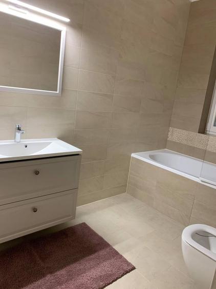 Duplex exclusivist aproape de Continental