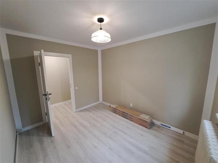 Apartament cu 4 camere, 77 mp utili, situat in cartierul Manastur!