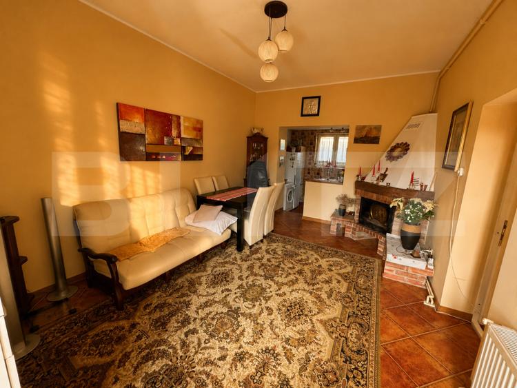 Casa cu garaj, 105 mp, zona Centrul Reghinului
