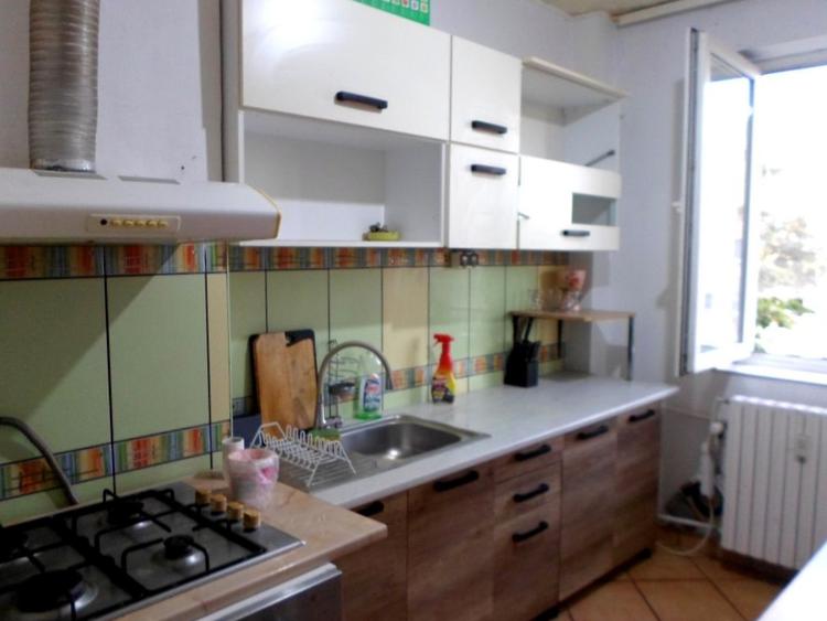 Vanzare apartament 3 camere in Ploiesti, zona Sud - Democratiei
