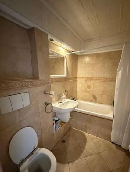 Apartament 2 Camere,Calea Mosilor,bl.1983,et.3/8,Amenajat,Liber