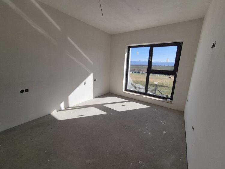 Casa single eficienta energetic, curte 320 mp, comision 0%
