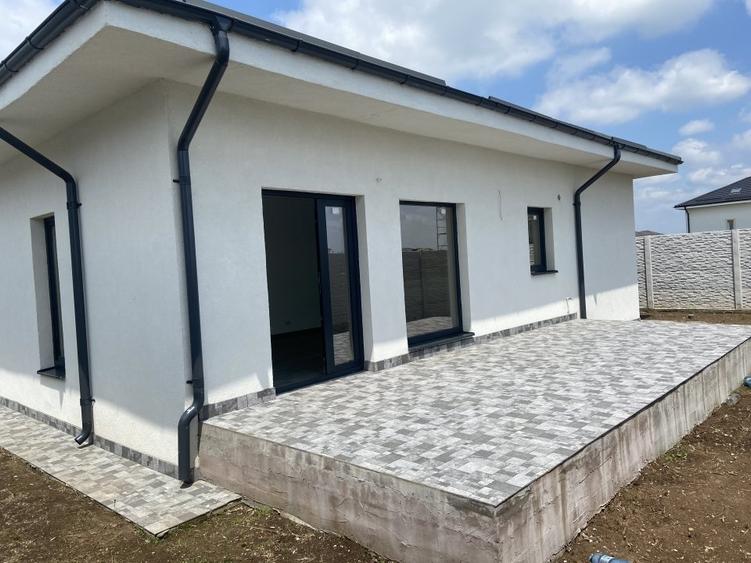 Oportunitate, te muti imediat, case parter+pod Buftea