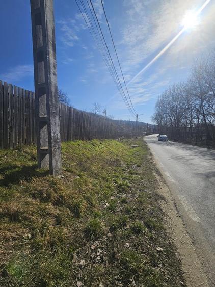 Teren 690 mp, deschidere 50 m, utilități – 1 km Primăria Ștefănești