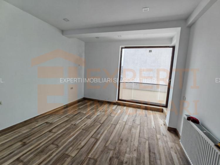 Spațiu comercial de închiriat în Centru | Poziție premium - 6