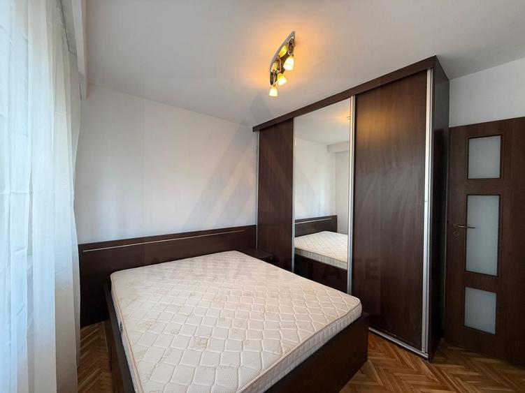 Apartament decomandat cu 4 camere 2 băi și 2 balcoane in Valea Aurie