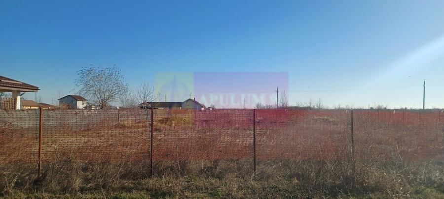 Săbăreni, teren intravilan construibil, cu utilităti in apropiere