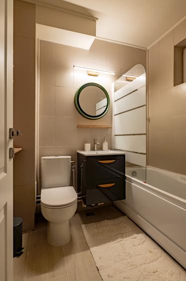 Apartament 2 camere decomandat - Tomis Nord - 125.000 euro(Cod E6)