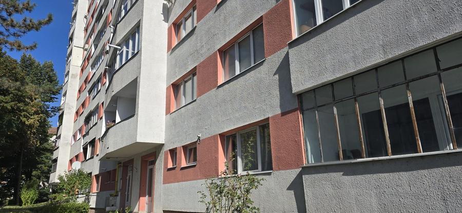 Apartament cu 1 cameră, decomandat, str. Fântânele – lângă Profi!