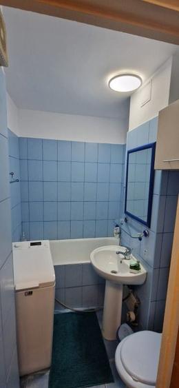 Apartament  de inchiriat 2 camere aproape de metrou  1 Decembrie