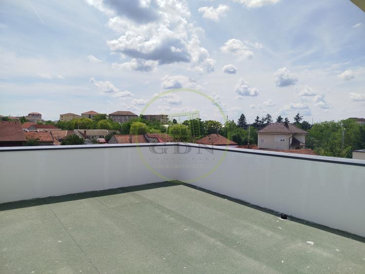 Casă duplex