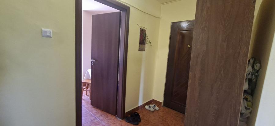 Apartament decomandat 3 camere - zona Torontalului