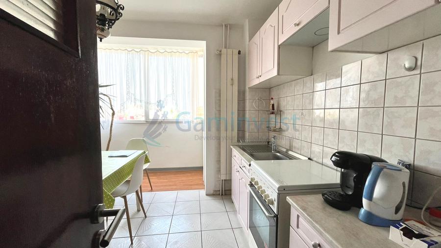 Apartament de inchiriat in Oradea, cu 4 camere, Bl. Dacia