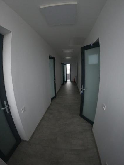 Cladire de birouri cu parcare privata 266 mp utili