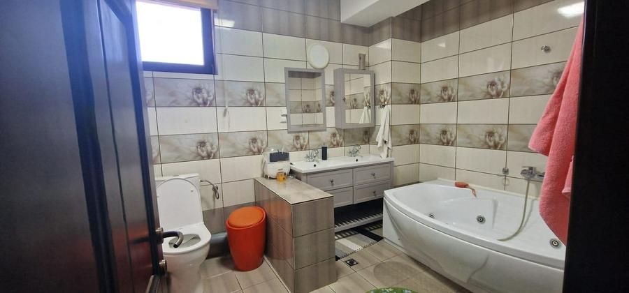 Casa P+1 zona Spitalul de Copii
